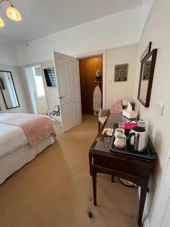 Between The Bays Exclusively For Adults ลันดิดโน ภายนอก รูปภาพ